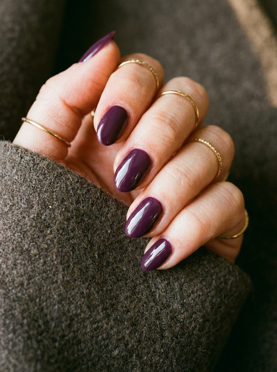 Plum Herbstnägel als Nägel Inspiration Herbst 2026